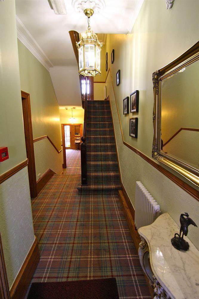 Warrens Guest House ยอร์ค ภายนอก รูปภาพ
